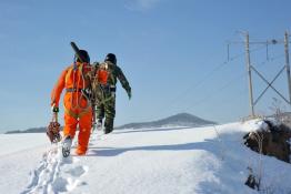 雪晴天，忙作業(yè)