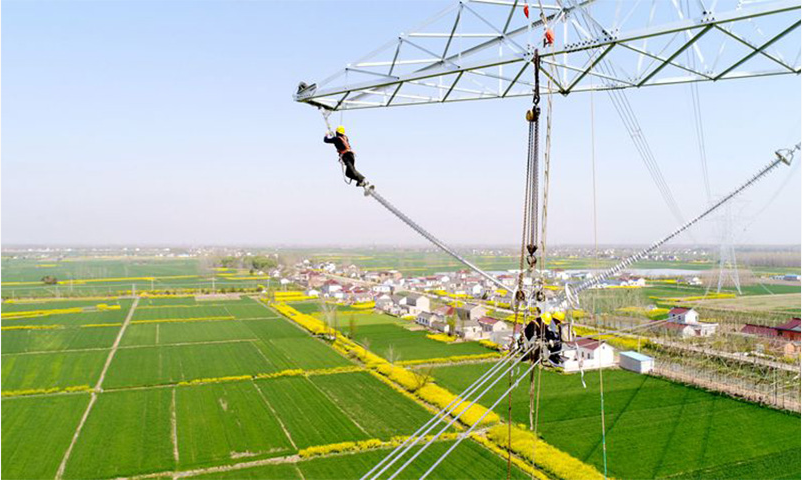 泰州±800千伏換流站至500千伏雙草變輸電工程進(jìn)入全面緊線階段