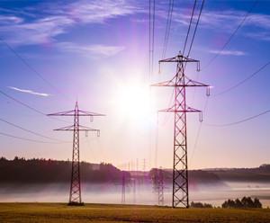 特高壓交流輸電：長(zhǎng)距離、大容量、低損耗、互聯(lián)互通