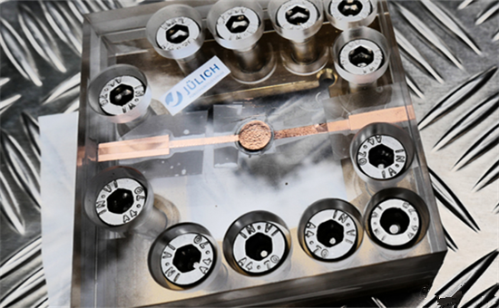 快充固態(tài)電池 不到一小時完成充電